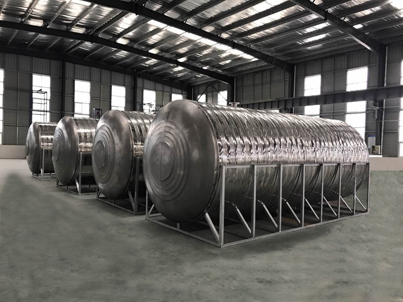 巴东304卧式不锈钢水箱的安装步骤